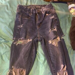 american eagle ripped jeans size 6